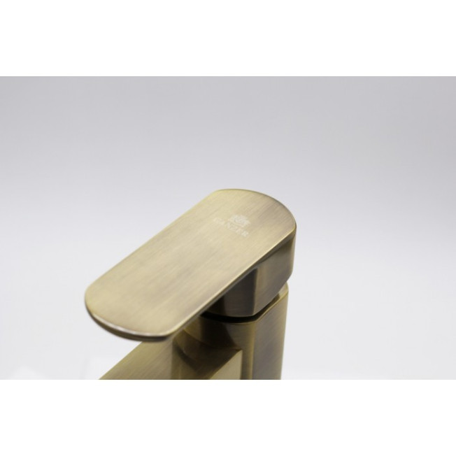 Cмеситель для раковины GANZER BOLDER GZ06011D BRONZE